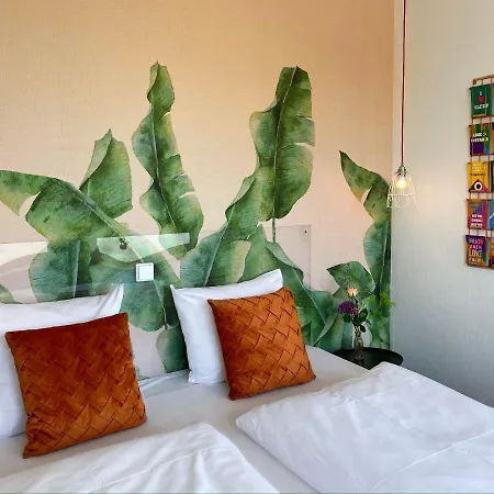 Hotel Credible 3*
