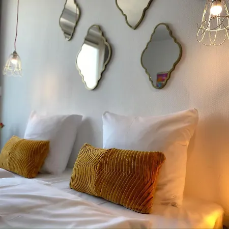 Ξενοδοχείο Credible 3*