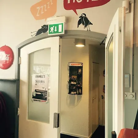 Credible Hotel