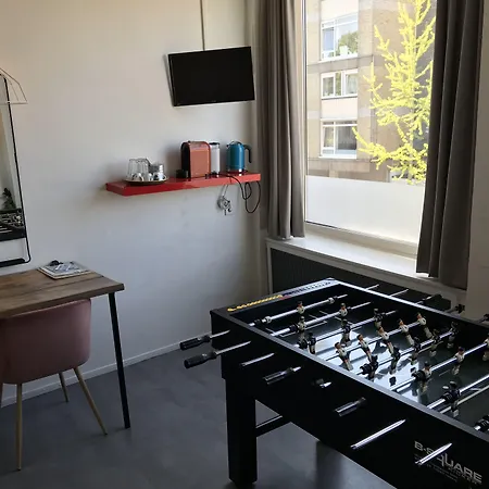 Credible Ναϊμέγκεν